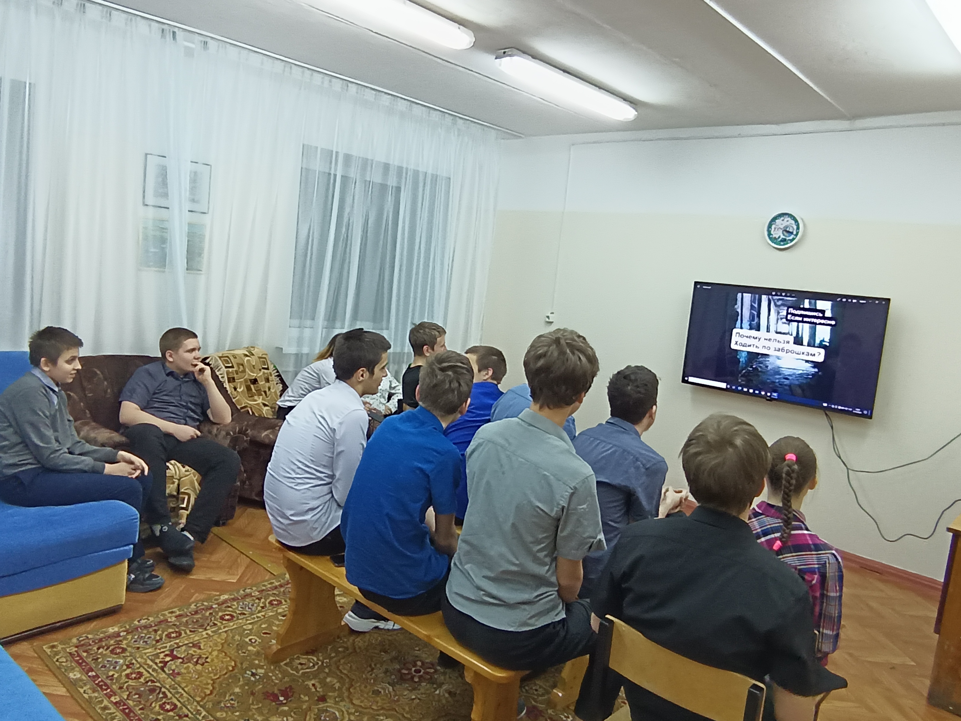 «Опасность нахождения в заброшенных и строящихся помещениях».